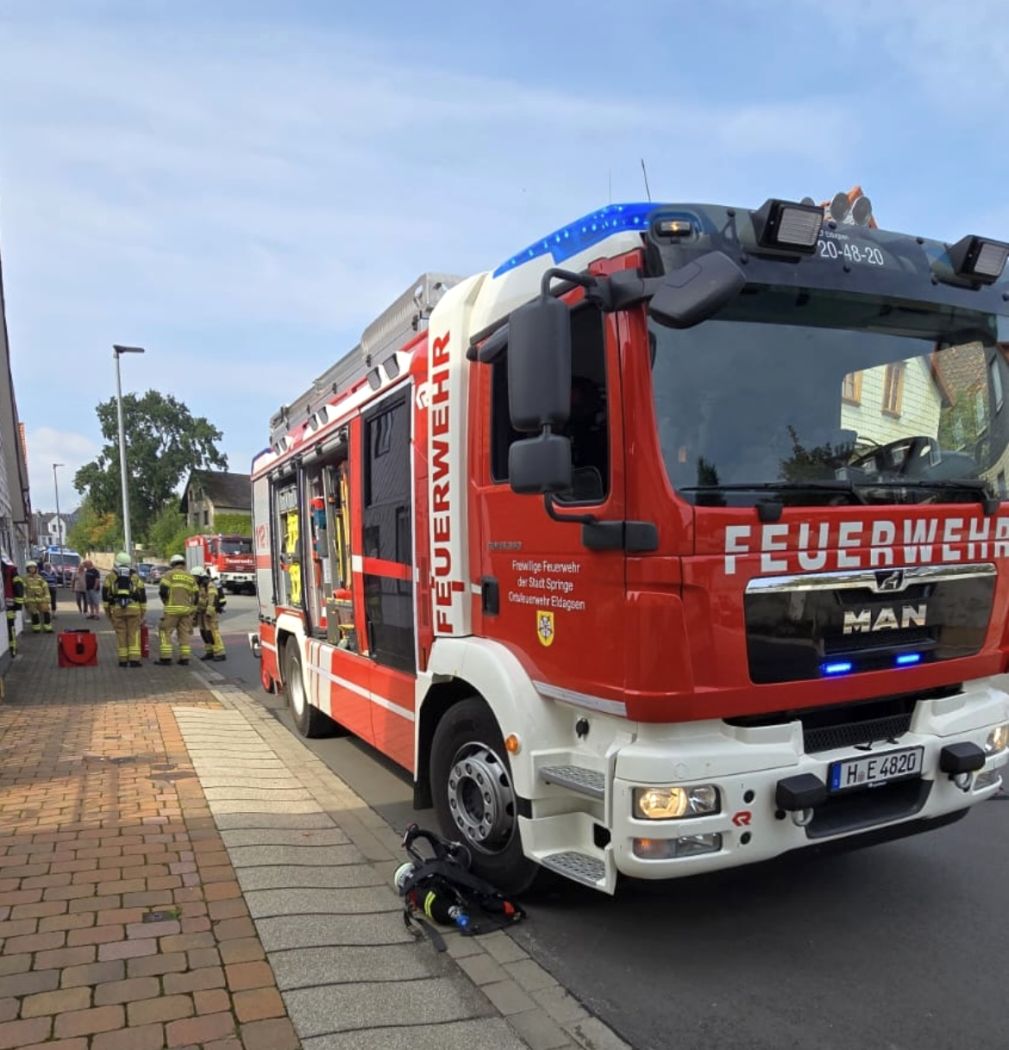 Brandgeruch aus Stromkasten – Drei Ortswehren werden alarmiert